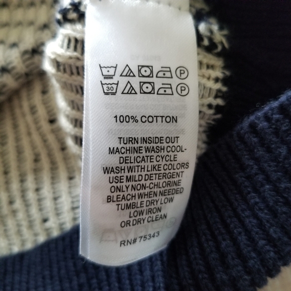 Aspen | 100% Cotton Snowflake Christmas Sweater - Picture 6 of 9